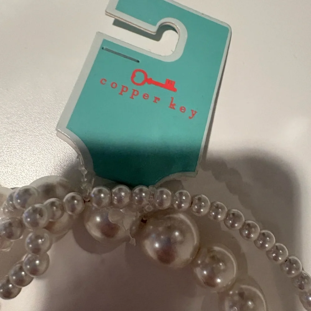 NWT Copper Key White Faux Pearl Headband Set